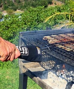 The braai grid handle sleeve / sock over the braai grid